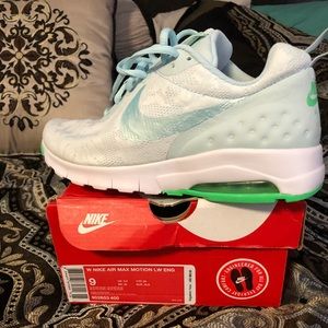 Nike women’s size 9 shoes